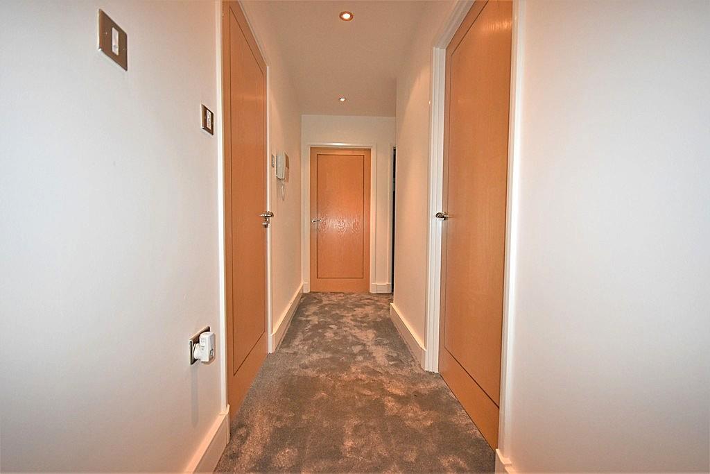 53 Sovereign Quay, Havannah Street, Cardiff, CF10 5SF